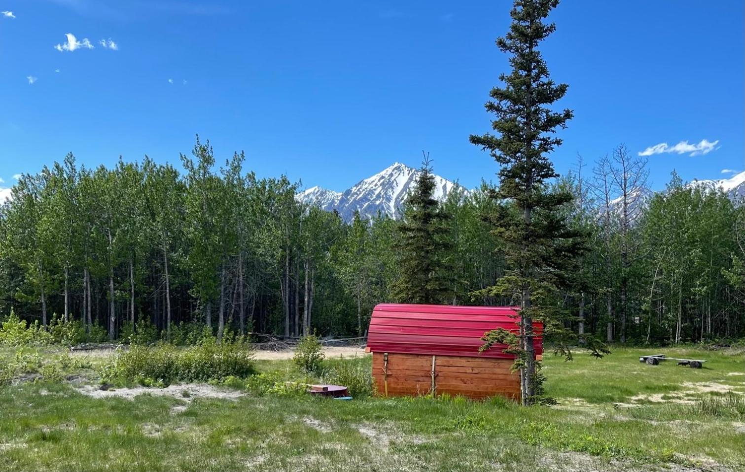 Mount Logan Ecolodge & Retreat Center Haines Junction Esterno foto