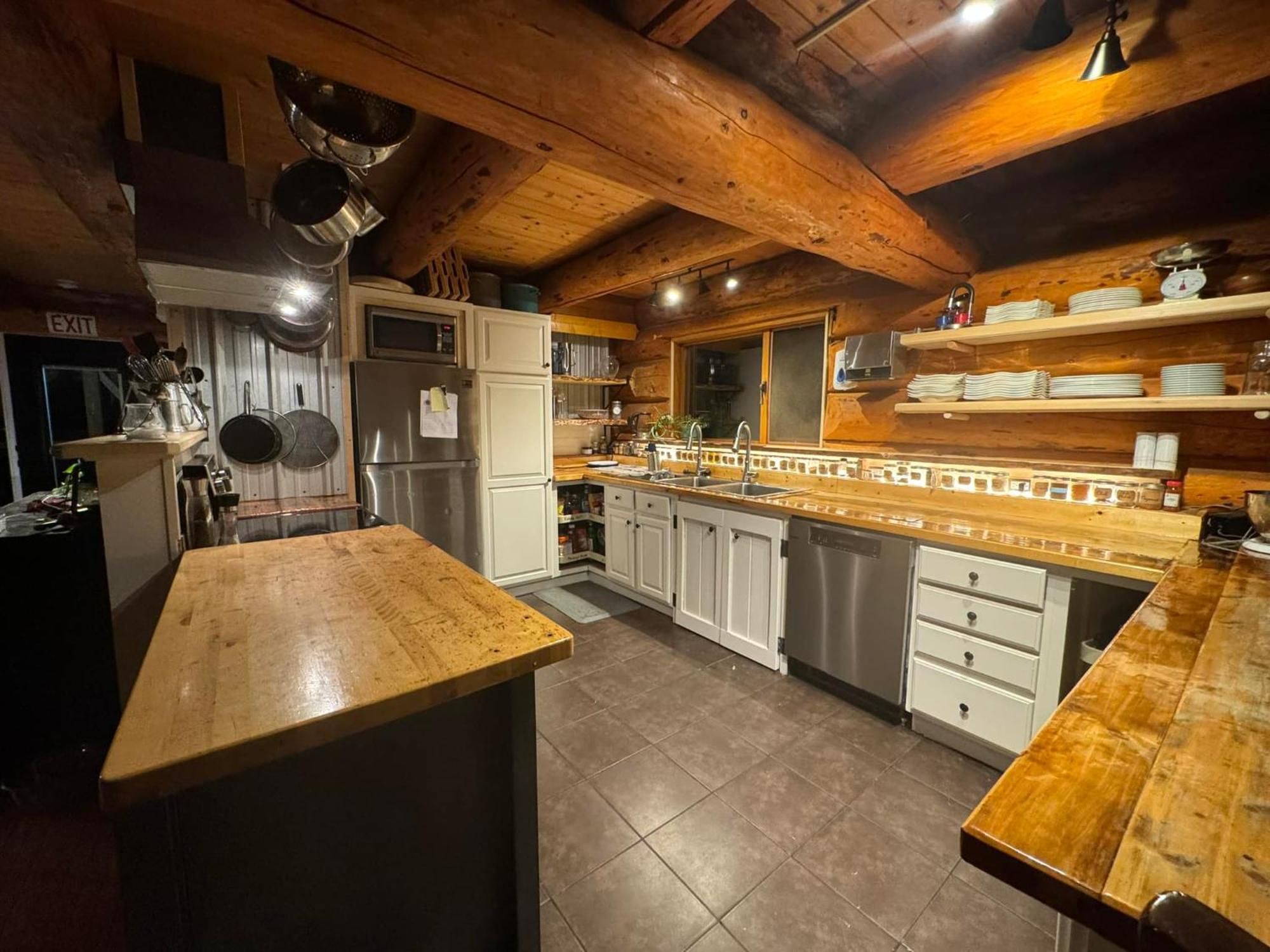 Mount Logan Ecolodge & Retreat Center Haines Junction Esterno foto