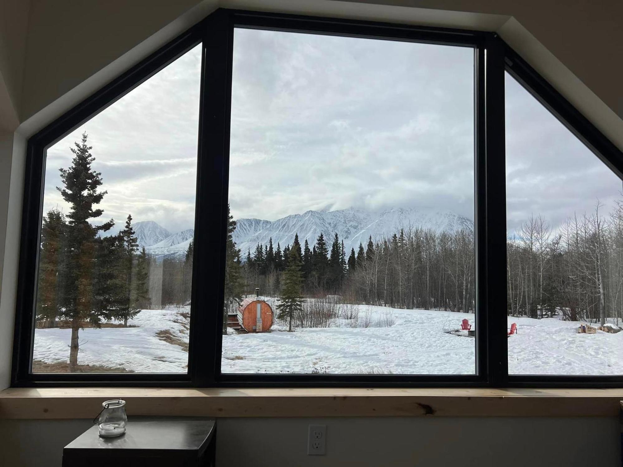 Mount Logan Ecolodge & Retreat Center Haines Junction Esterno foto
